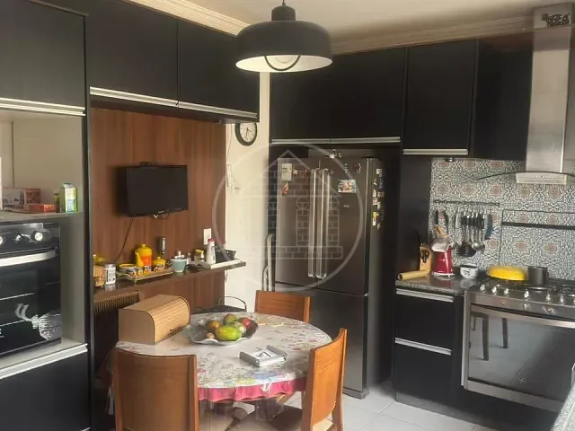 Casa 4 quartos e 5 banheiros, à venda, no bairro City América em São Paulo