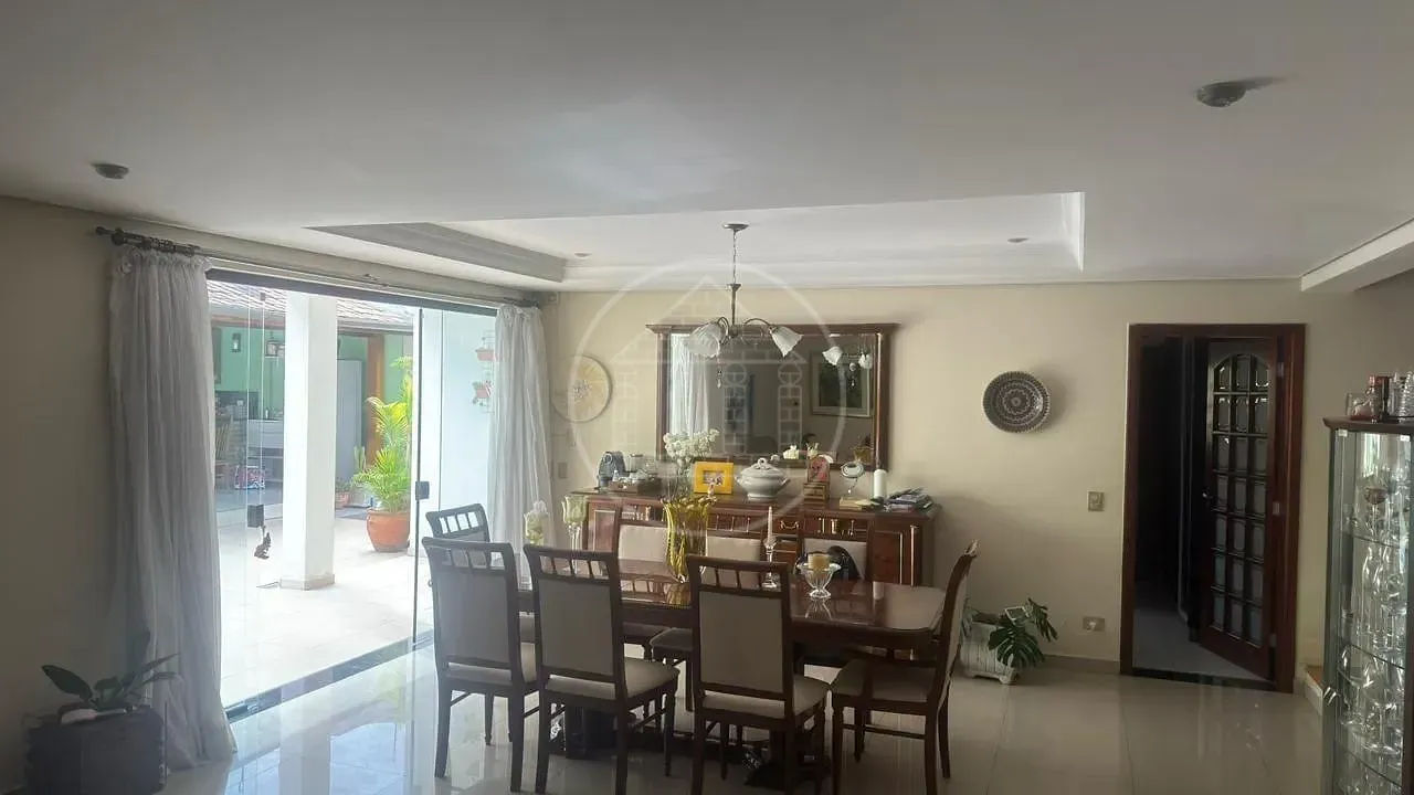 Casa, 4 quartos, 380 m² - Foto 2