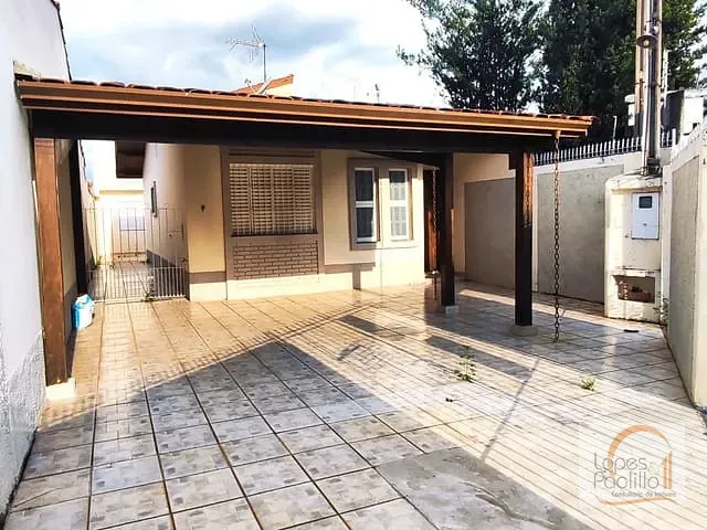 Casa com 195m² 3 quartos e 2 banheiros, à venda, no bairro Jardim Alvinópolis em Atibaia