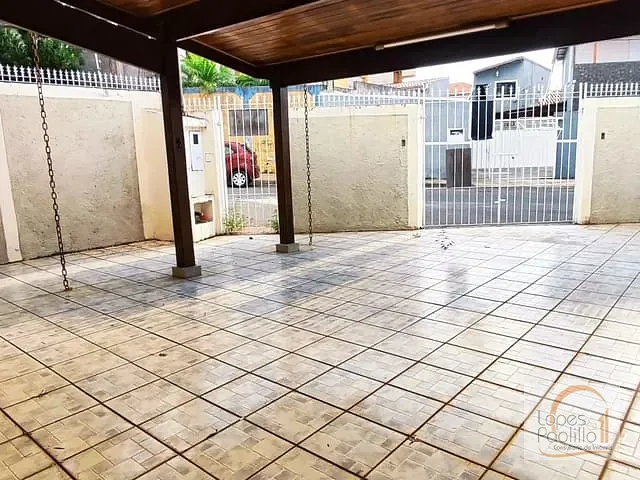 Casa com 195m² 3 quartos e 2 banheiros, à venda, no bairro Jardim Alvinópolis em Atibaia