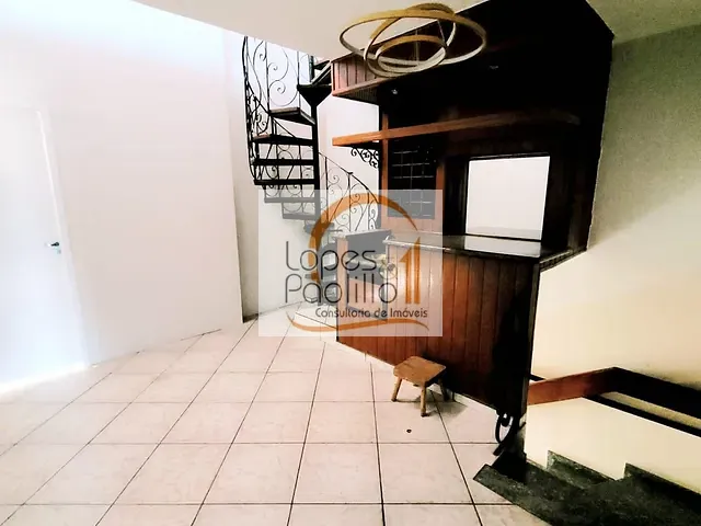 Casa com 300m², para alugar, no bairro Alvinópolis em Atibaia