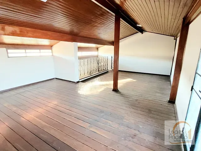 Casa com 300m², para alugar, no bairro Alvinópolis em Atibaia