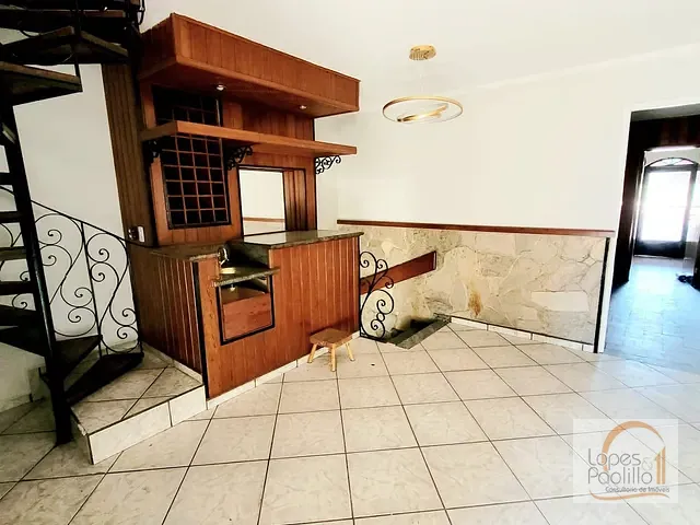 Casa com 300m², para alugar, no bairro Alvinópolis em Atibaia