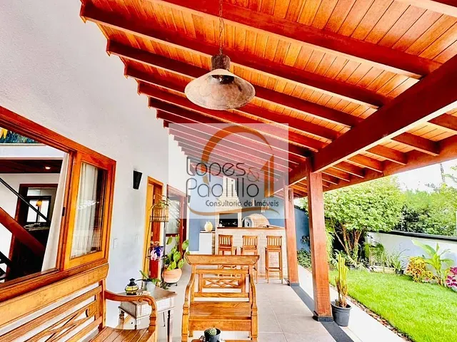 Casa com 325m² 3 quartos e 3 banheiros, para alugar, no bairro Jardim Paulista em Atibaia