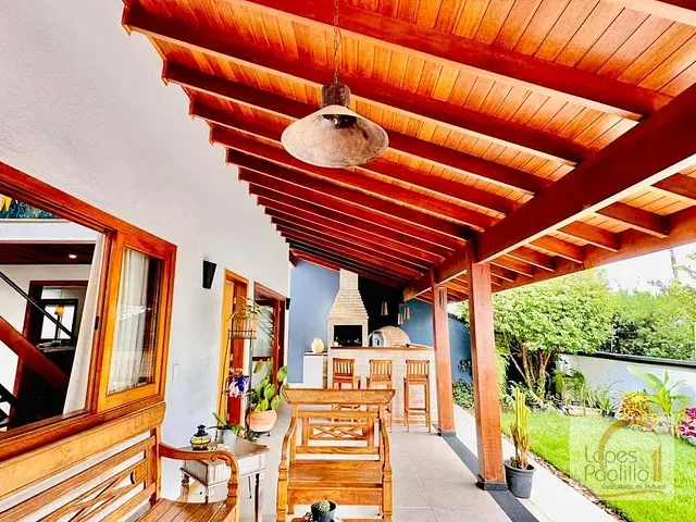 Casa com 325m² 3 quartos e 3 banheiros, para alugar, no bairro Jardim Paulista em Atibaia