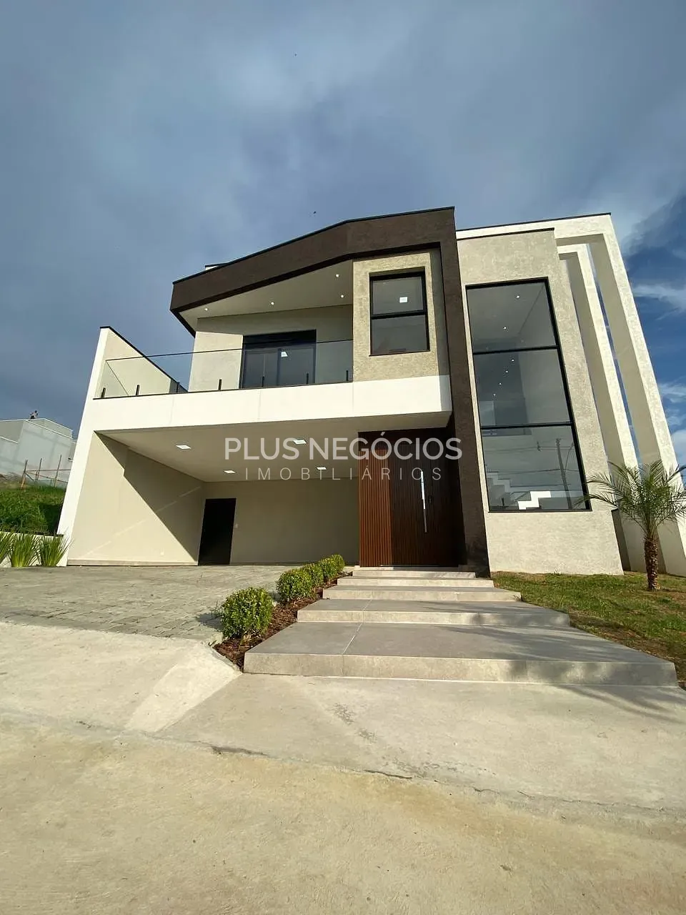 Casa, 3 quartos, 250 m² - Foto 1