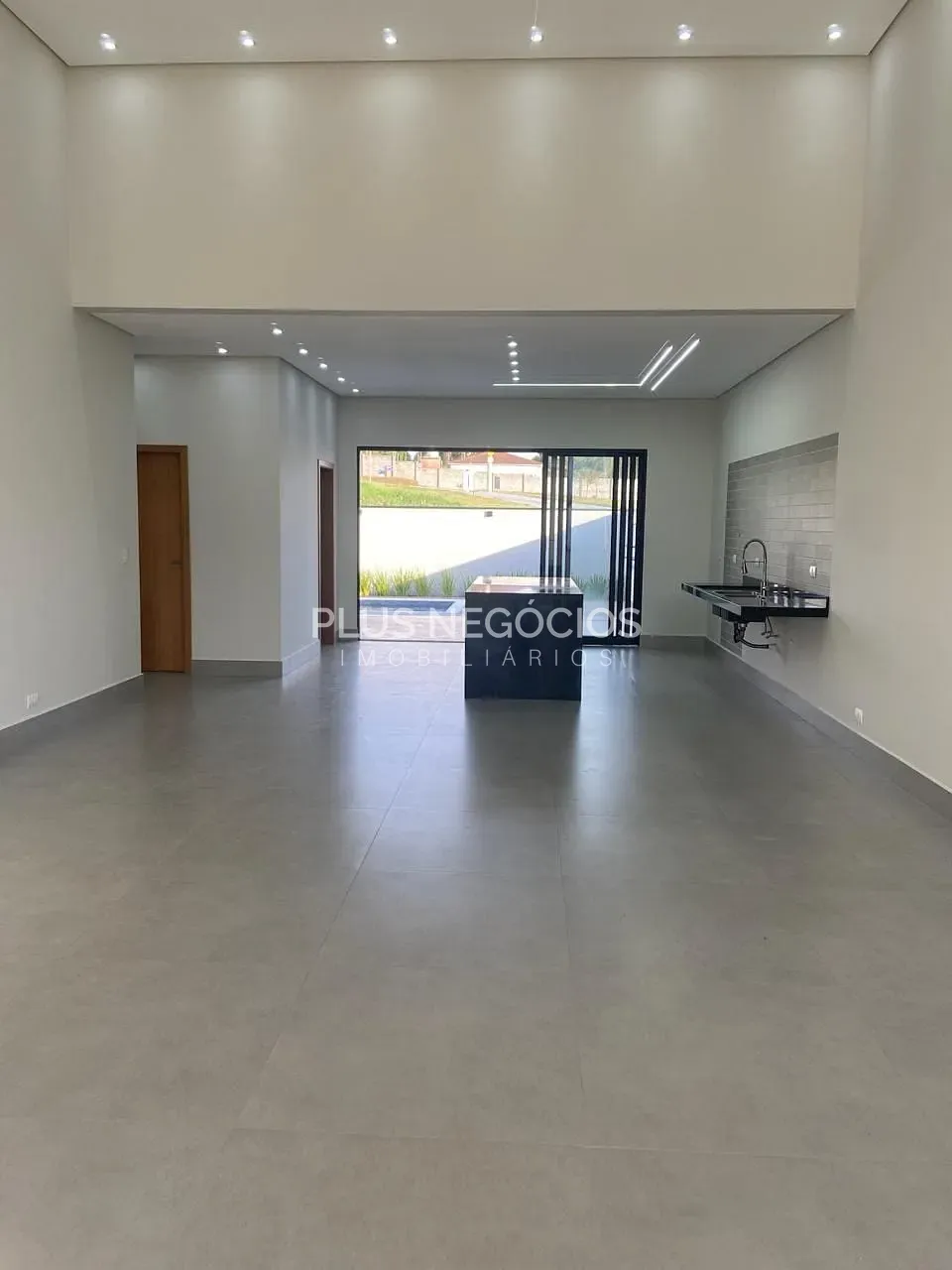 Casa, 3 quartos, 250 m² - Foto 2