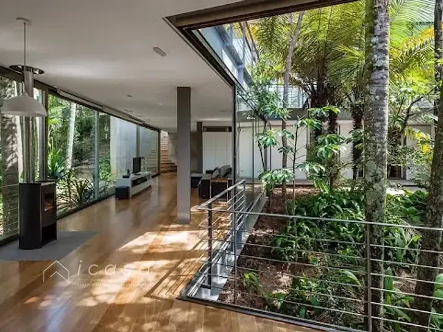 Casa com 3600m² 4 quartos e 6 banheiros, à venda, no bairro Bosque dos Eucaliptos em São José dos Campos