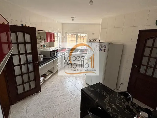 Casa com 270m² 3 quartos e 2 banheiros, à venda, no bairro Vila Junqueira em Atibaia