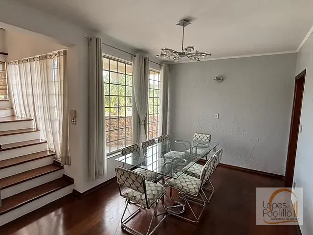 Casa com 270m² 3 quartos e 2 banheiros, à venda, no bairro Vila Junqueira em Atibaia