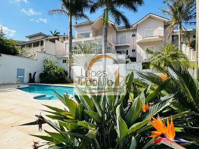 Casa com 1100m² 5 quartos e 6 banheiros, para alugar, no bairro Condomínio Flamboyant-B em Atibaia