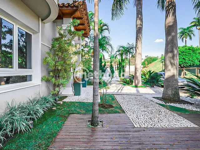 Casa com 902m² 4 quartos e 8 banheiros, à venda, no bairro Gramado em Campinas