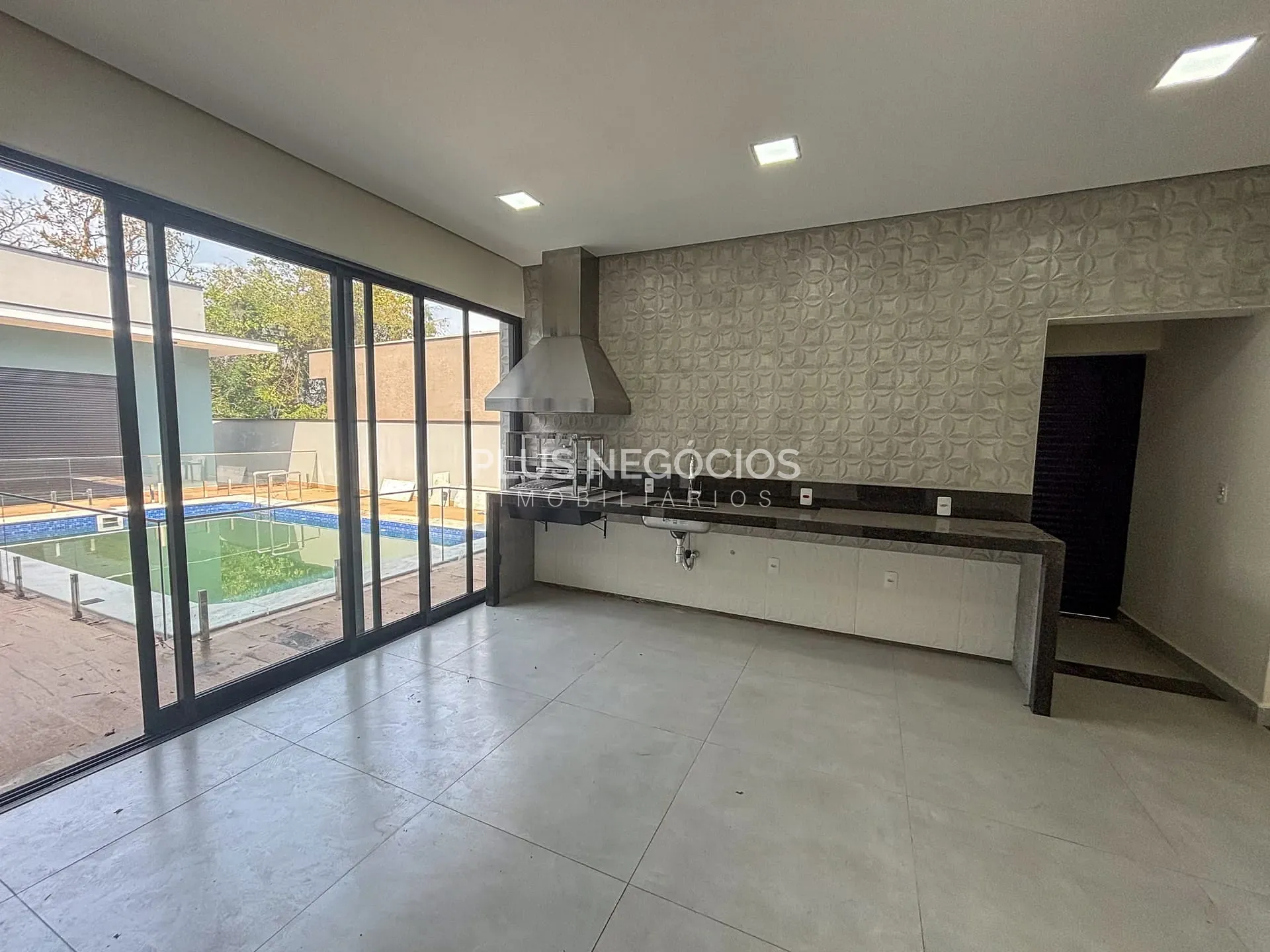 Casa, 4 quartos, 280 m² - Foto 31