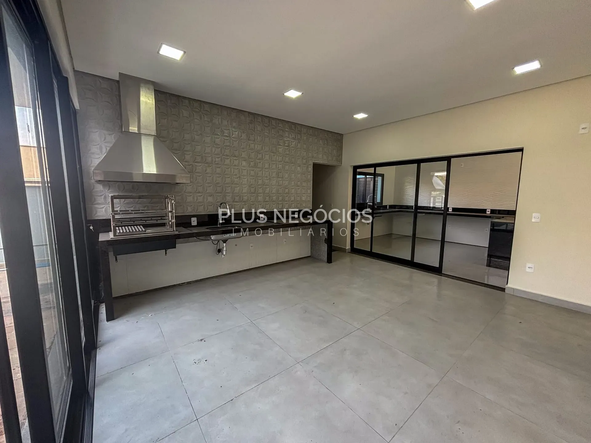 Casa, 4 quartos, 280 m² - Foto 34