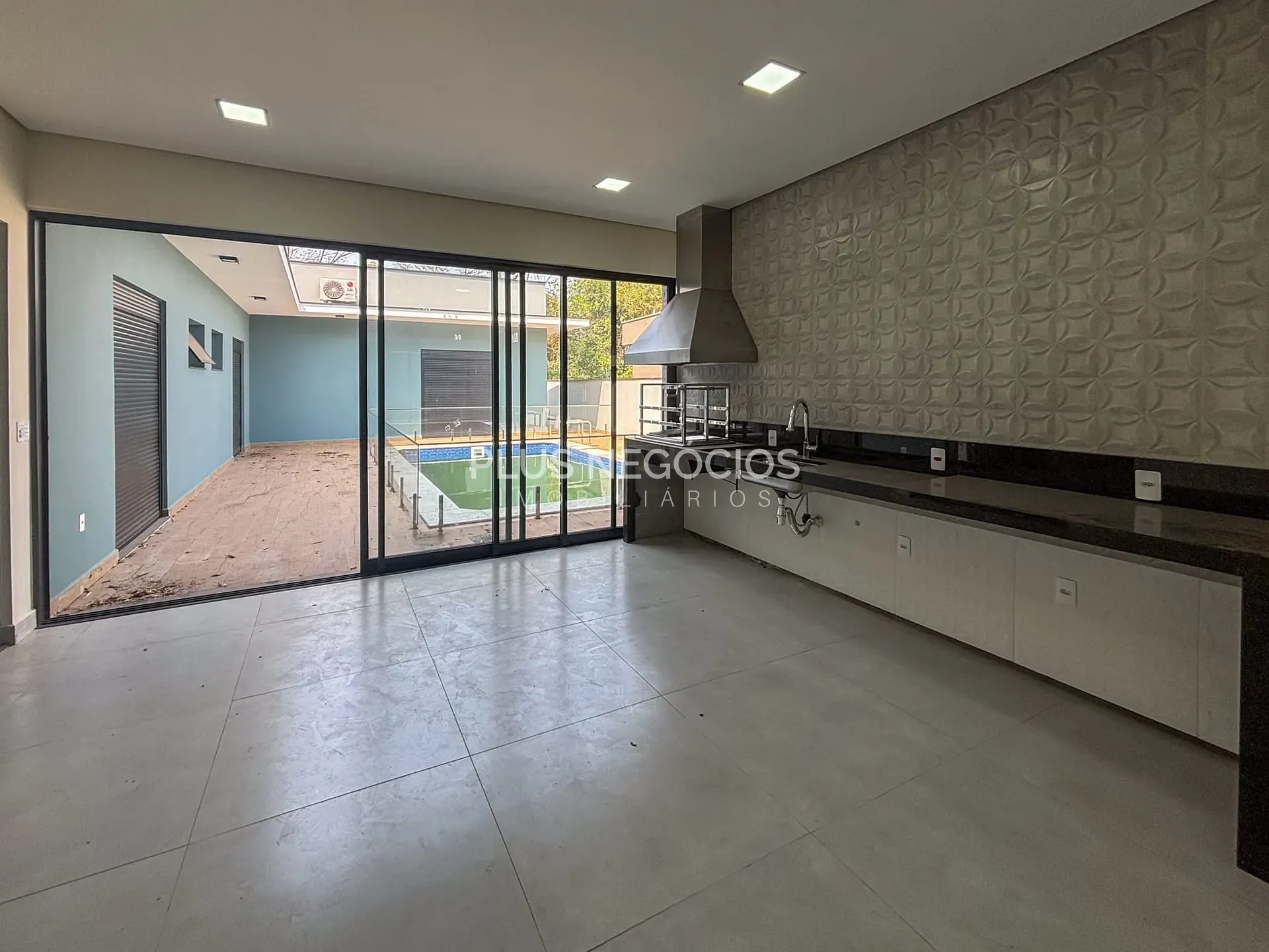 Casa, 4 quartos, 280 m² - Foto 41