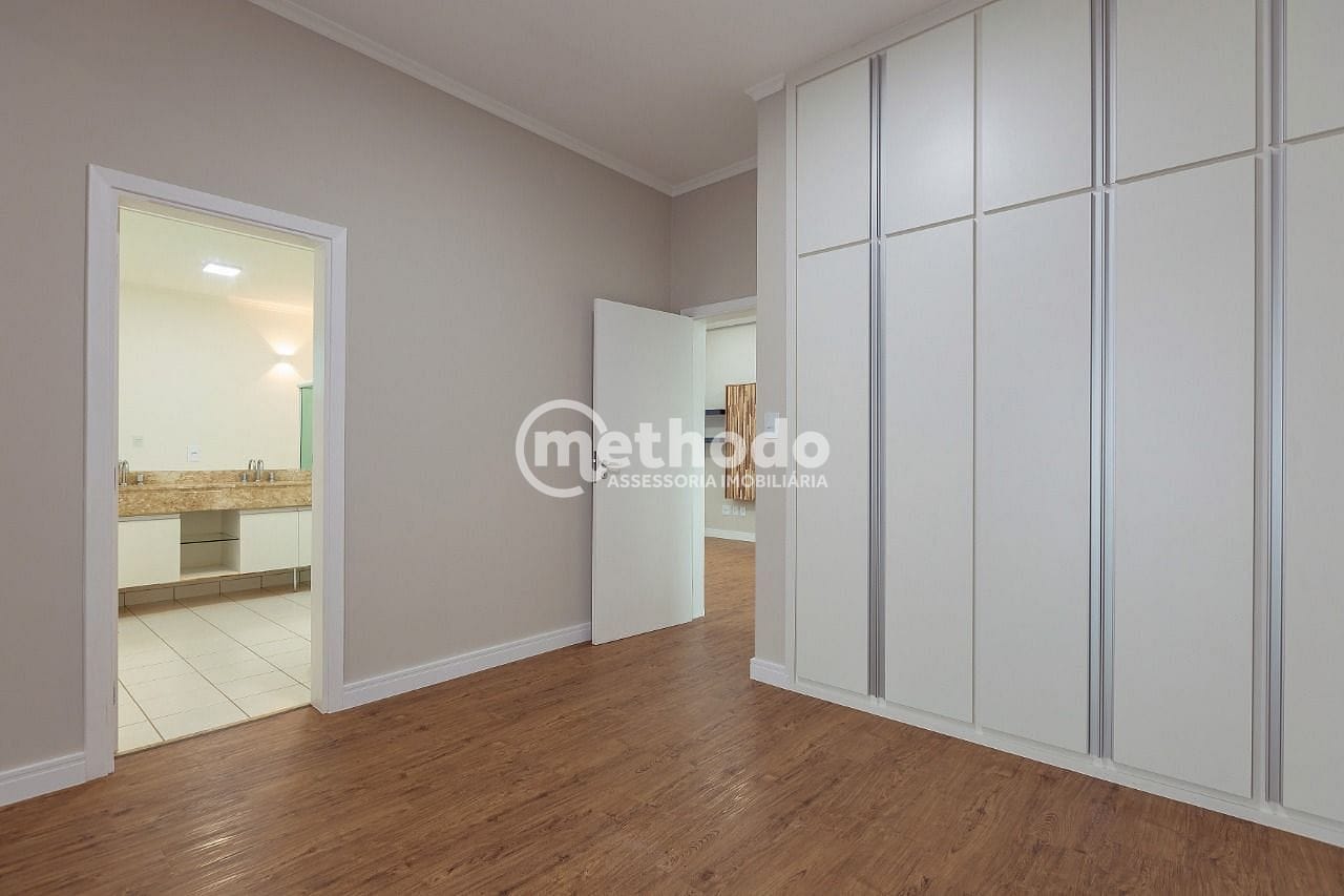 Casa, 4 quartos, 300 m² - Foto 22