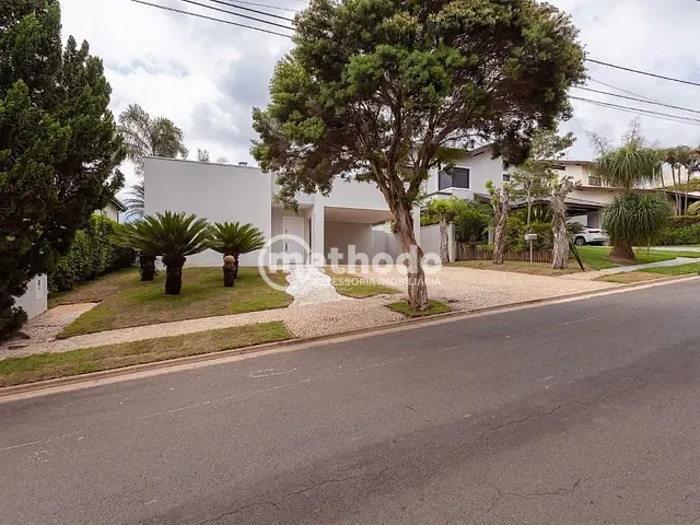 Casa com 640m² 4 quartos e 5 banheiros, à venda, no bairro Loteamento Alphaville Campinas em Campinas