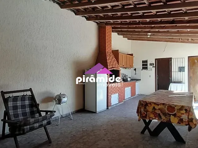 Casa com 432m² 4 quartos e 3 banheiros, à venda, no bairro Pontal de Santa Marina em Caraguatatuba
