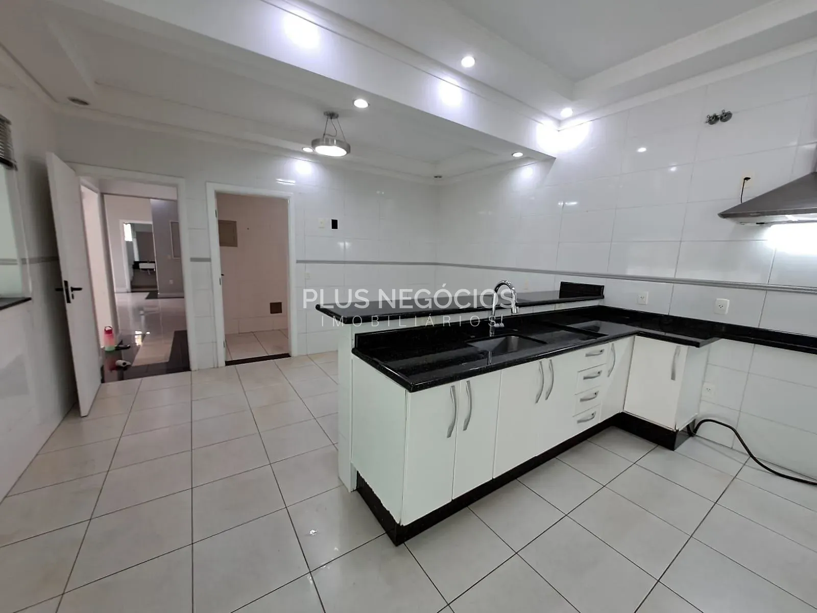 Casa, 3 quartos, 340 m² - Foto 21