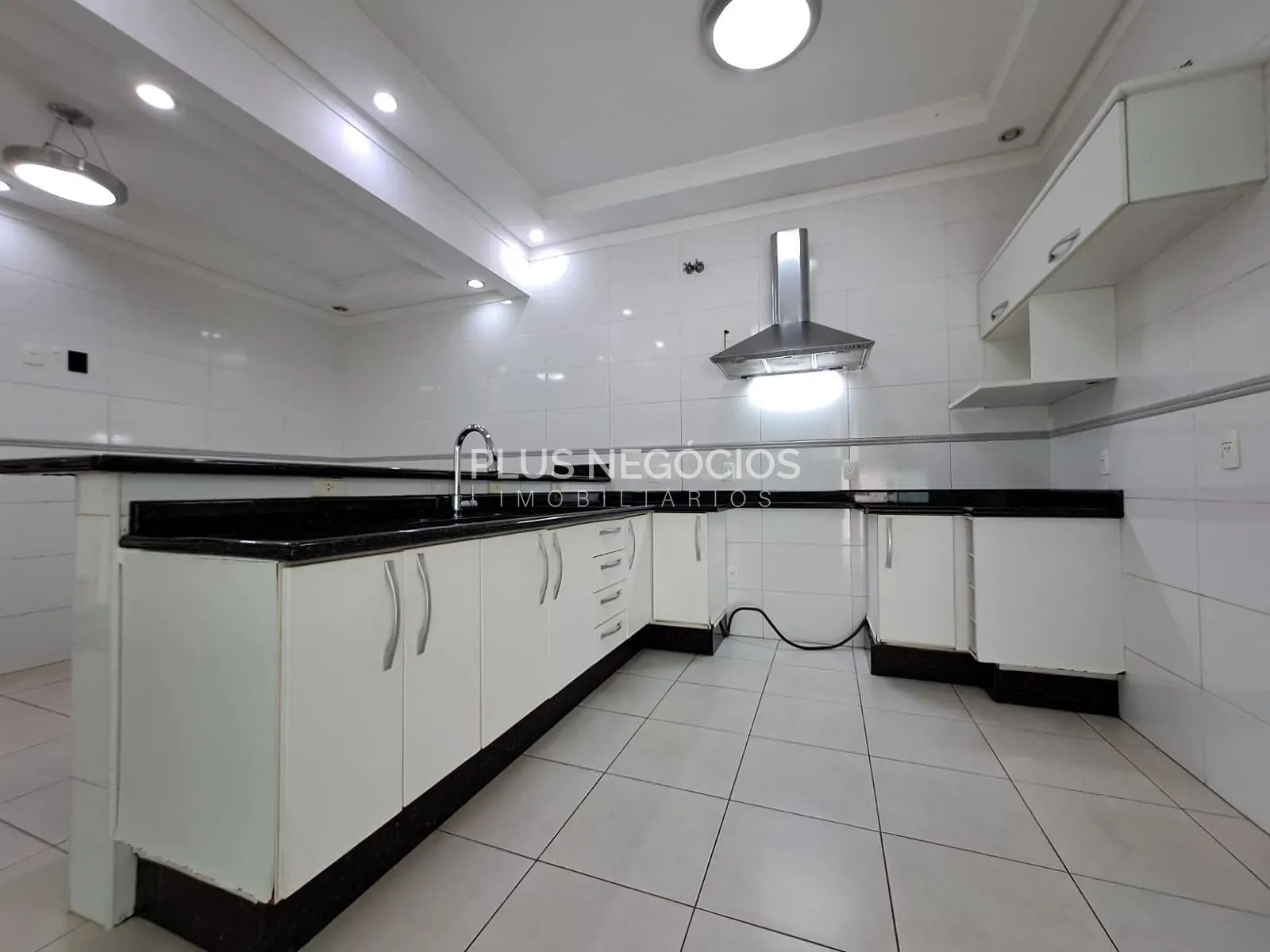 Casa, 3 quartos, 340 m² - Foto 22