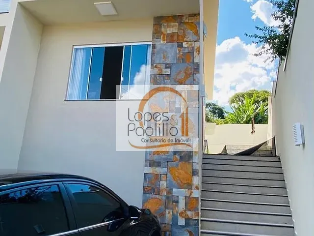 Casa com 159m² 3 quartos e 3 banheiros, à venda, no bairro Recreio Maristela em Atibaia