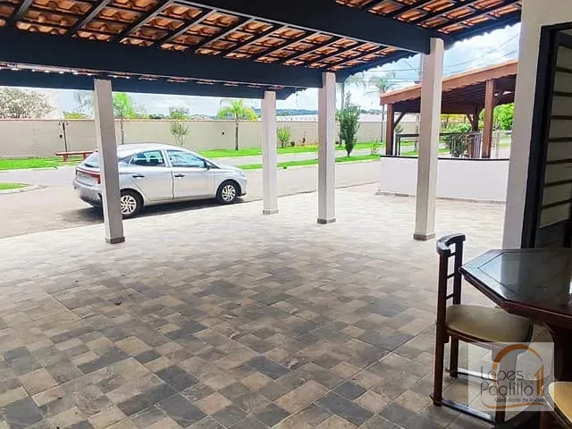 Casa com 335m² 3 quartos e 2 banheiros, à venda, no bairro Jardim Terceiro Centenário em Atibaia