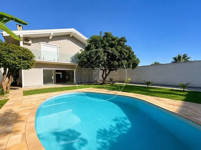 Casa com 565m² 4 quartos e 3 banheiros, à venda, no bairro Interlagos em São Paulo