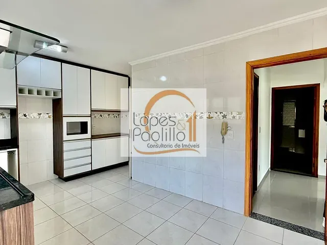 Casa com 250m² 2 quartos e 2 banheiros, para alugar, no bairro Vila Thais em Atibaia