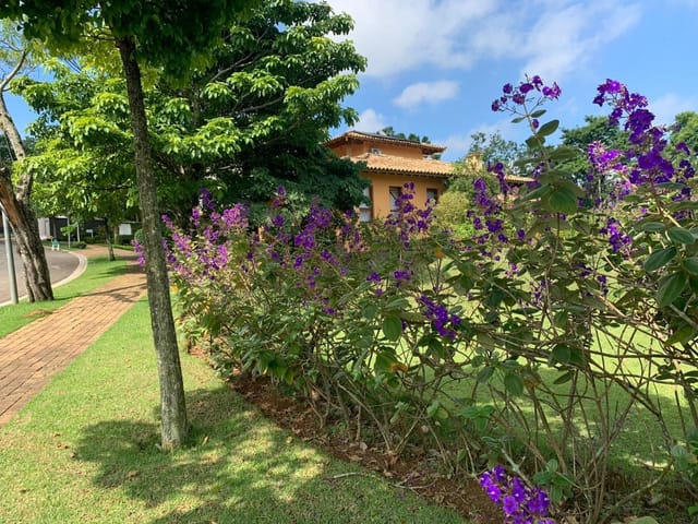 Casa com 1377m² 4 quartos e 7 banheiros, à venda, no bairro Alphaville em Santana de Parnaíba