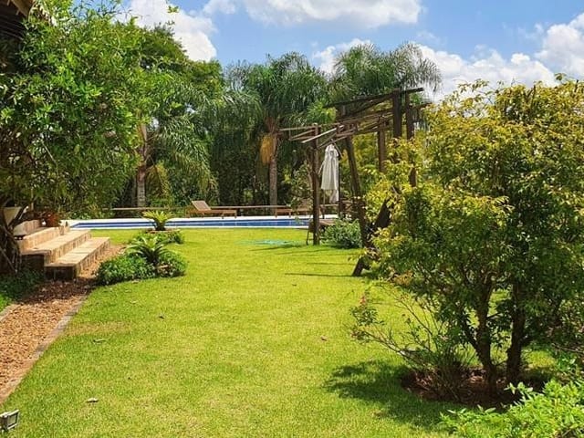 Casa com 1377m² 4 quartos e 7 banheiros, à venda, no bairro Alphaville em Santana de Parnaíba