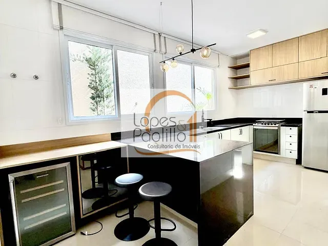 Casa com 420m² 4 quartos e 5 banheiros, para alugar, no bairro Cidade Satélite em Atibaia