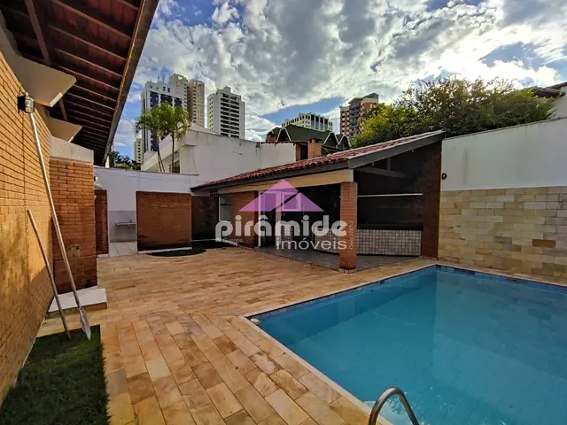Casa com 570m² 4 quartos e 6 banheiros, para alugar, no bairro Condomínio Bosque Imperial em São José dos Campos