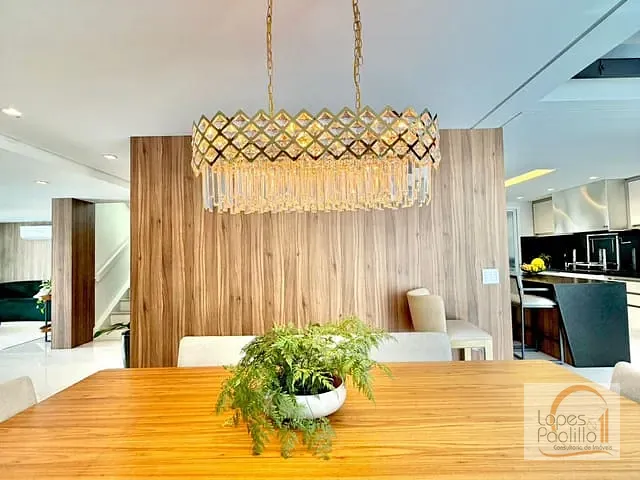 Casa com 249m² 3 quartos e 4 banheiros, para alugar, no bairro Parque Arco Iris em Atibaia