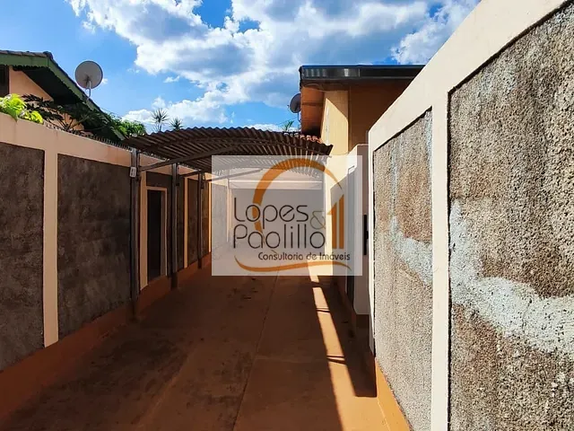 Casa com 480m² 2 quartos e 2 banheiros, à venda, no bairro Jardim dos Pinheiros em Atibaia