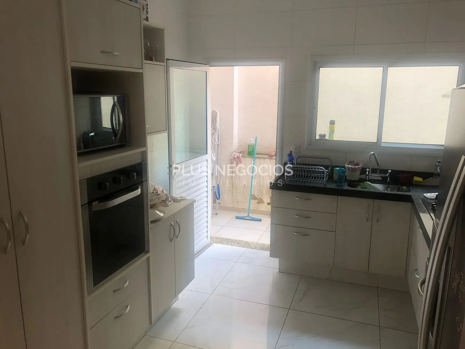 Casa, 4 quartos, 230 m² - Foto 8