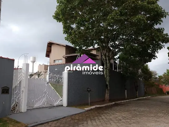 Casa com 1338m² 4 quartos e 5 banheiros, à venda, no bairro Jardim das Flores em Santa Branca
