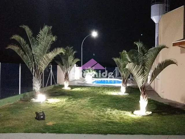 Casa com 1338m² 4 quartos e 5 banheiros, à venda, no bairro Jardim das Flores em Santa Branca