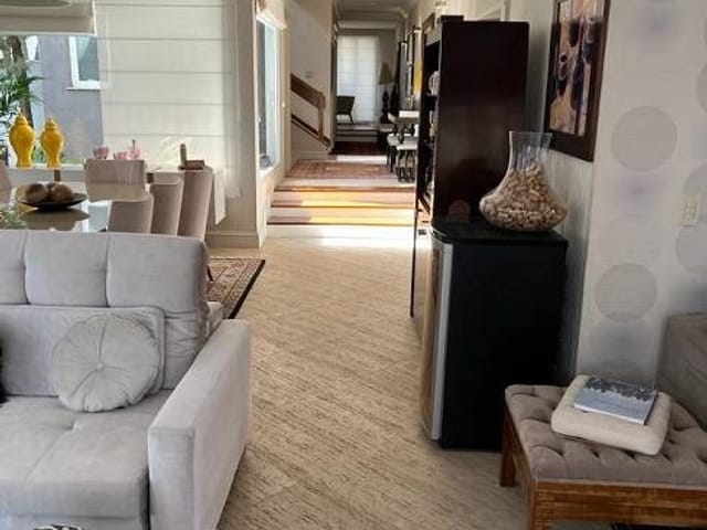 Casa com 523m² 4 quartos e 4 banheiros, à venda, no bairro Alphaville em Santana de Parnaíba