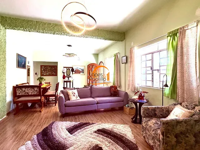 Casa com 676m² 3 quartos e 2 banheiros, à venda, no bairro Vila Thais em Atibaia