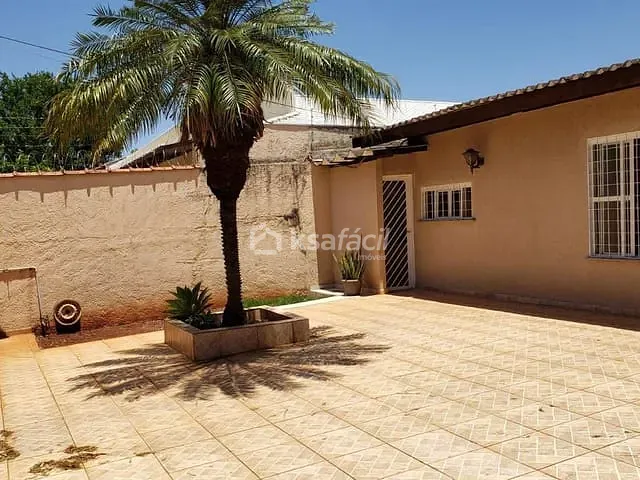 Casa com 360m² 4 quartos e 3 banheiros, à venda, no bairro São Francisco em Campo Grande