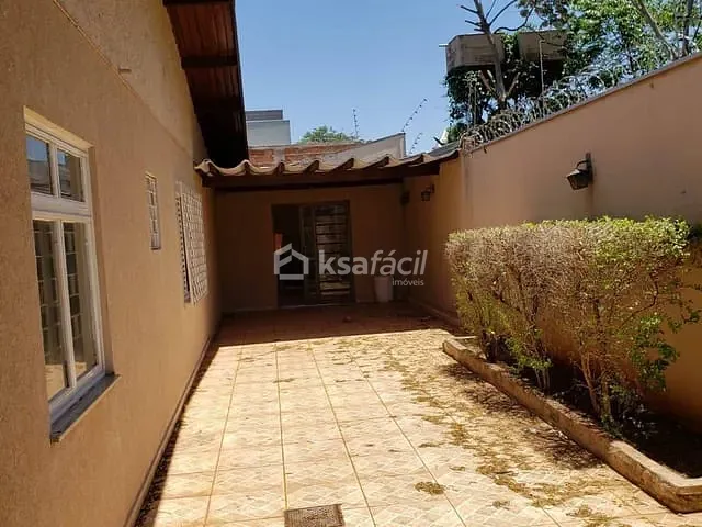 Casa com 360m² 4 quartos e 3 banheiros, à venda, no bairro São Francisco em Campo Grande