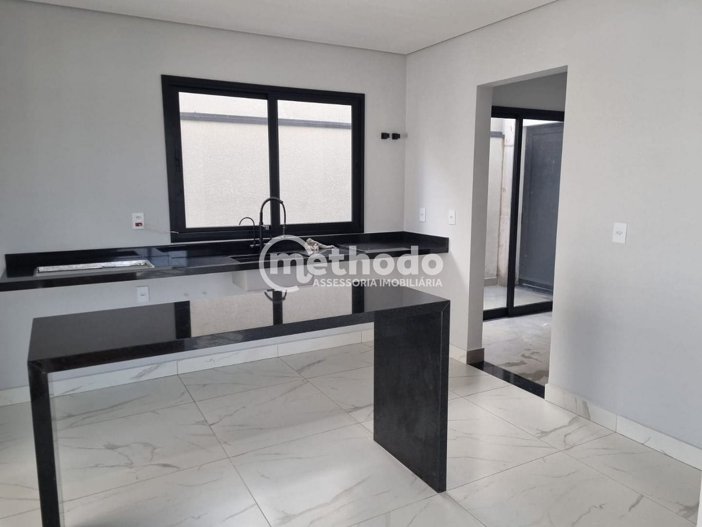 Casa, 4 quartos, 250 m² - Foto 23