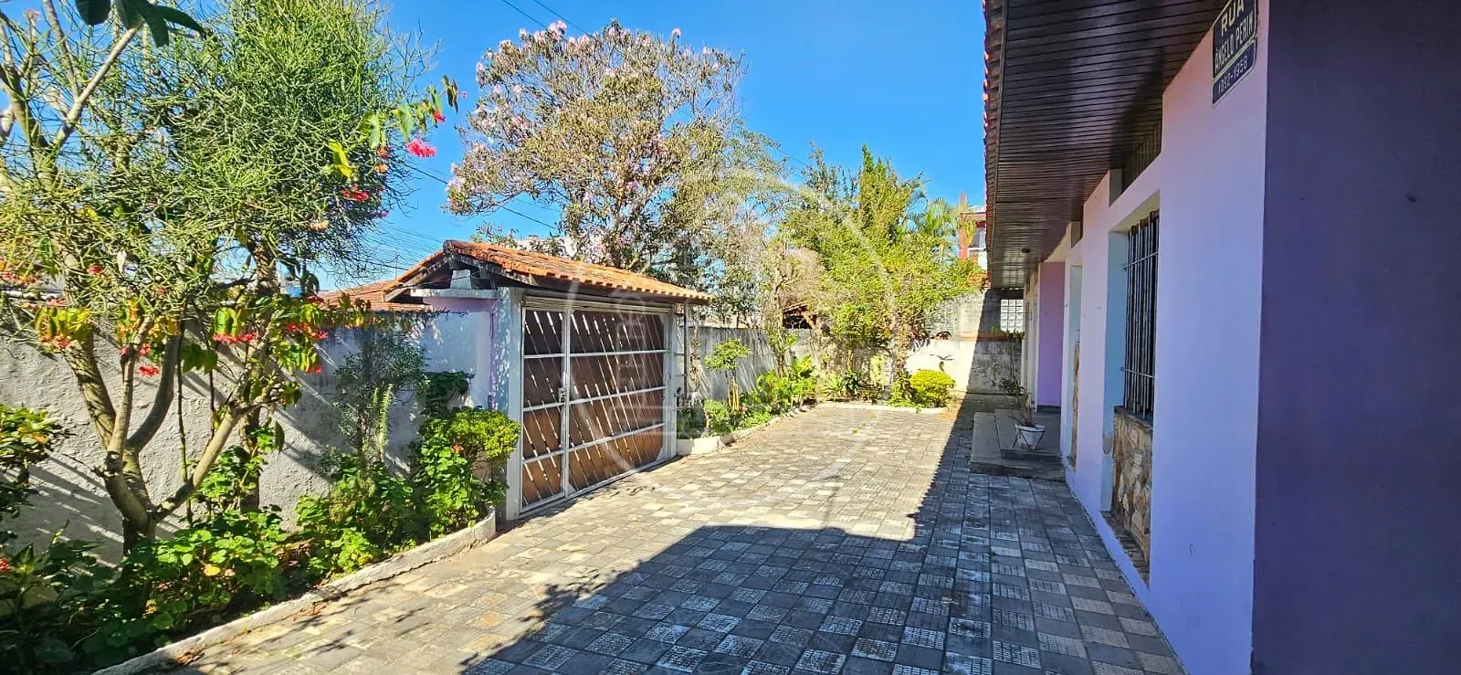 Casa, 5 quartos, 151 m² - Foto 1