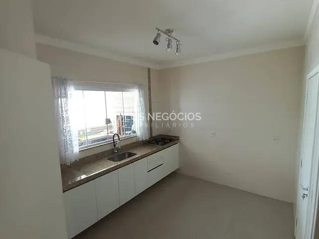 Casa com 250m² 3 quartos e 3 banheiros, à venda, no bairro Iporanga em Sorocaba