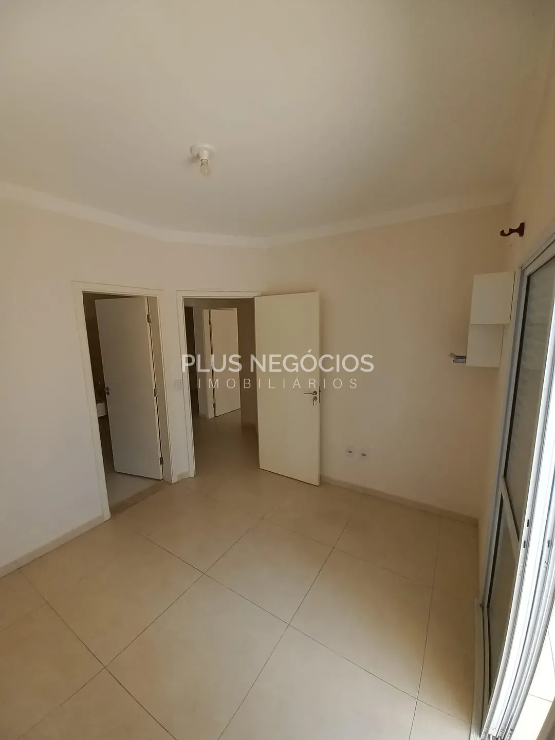Casa, 3 quartos, 244 m² - Foto 9
