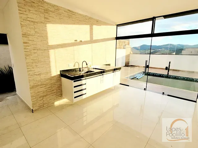 Casa com 360m² 3 quartos e 3 banheiros, para alugar, no bairro Guaxinduva em Bom Jesus dos Perdões