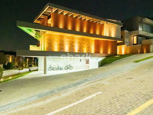 Casa com 620m² 5 quartos e 8 banheiros, à venda, no bairro Tamboré em Santana de Parnaíba