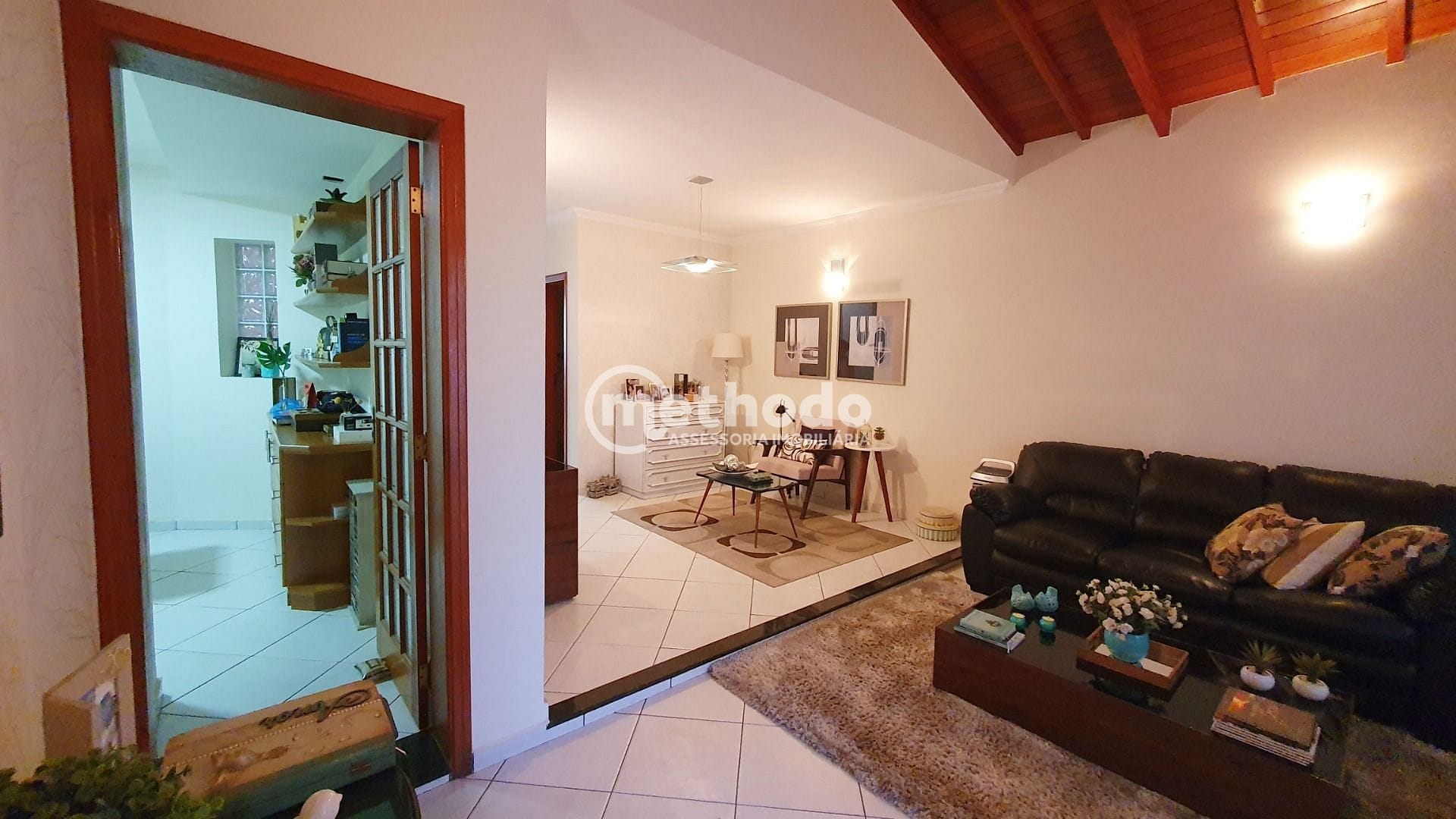 Casa, 3 quartos, 230 m² - Foto 4