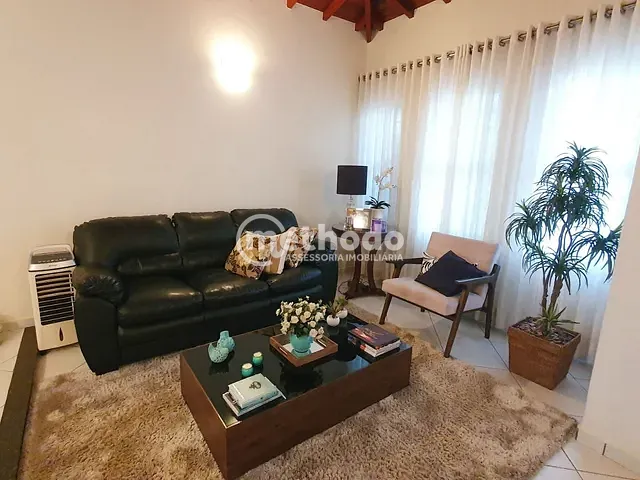 Casa com 270m² 3 quartos e 3 banheiros, à venda, no bairro Vila Faustina II em Valinhos