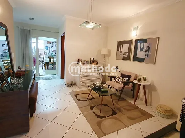Casa com 270m² 3 quartos e 3 banheiros, à venda, no bairro Vila Faustina II em Valinhos